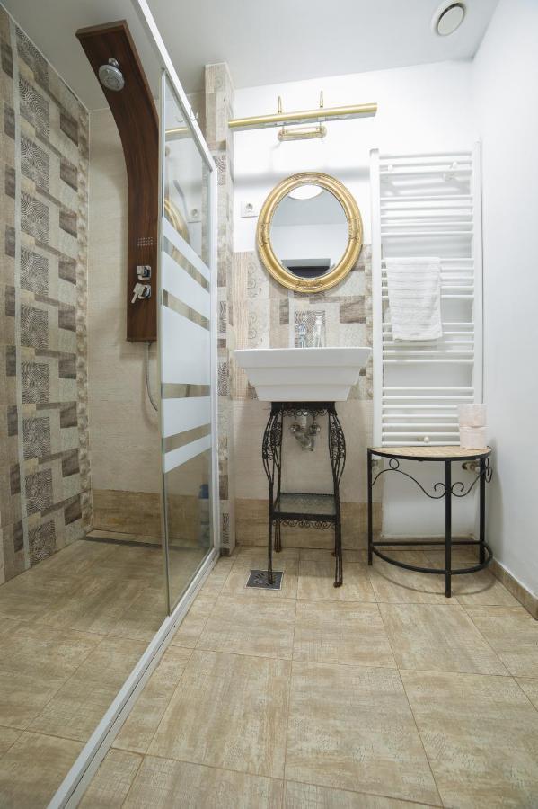 Central Studio Bnb Braşov Exteriör bild